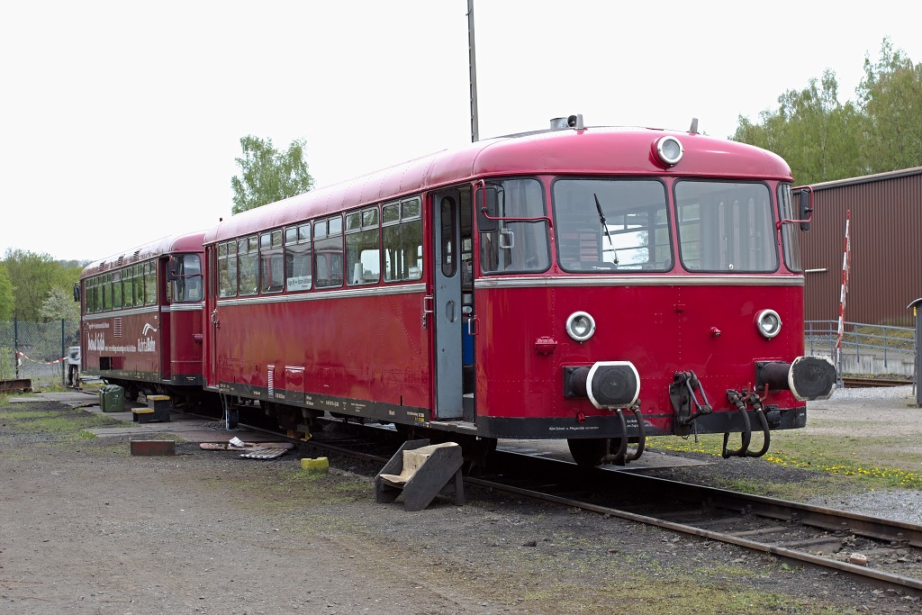 spoorweg spoorwegen hdr ns trein treinen locomotief verkeer transport openbaar vervoer spoor stoomlocomotief station